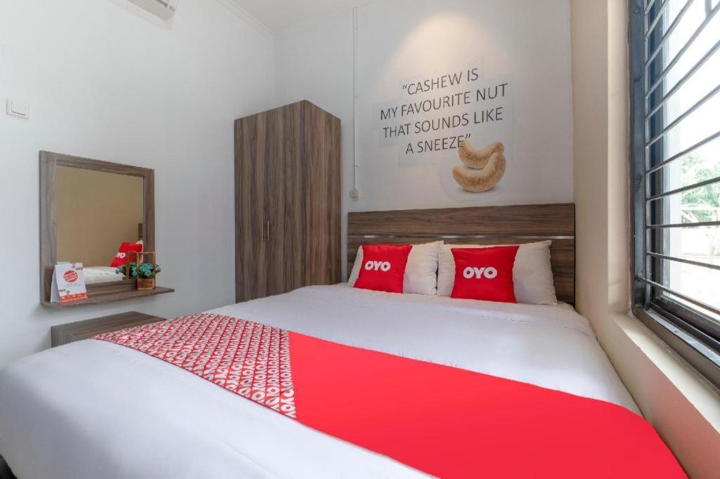 Oyo Life 3246 Walnut Inn G-10 Telukjambe Exteriör bild